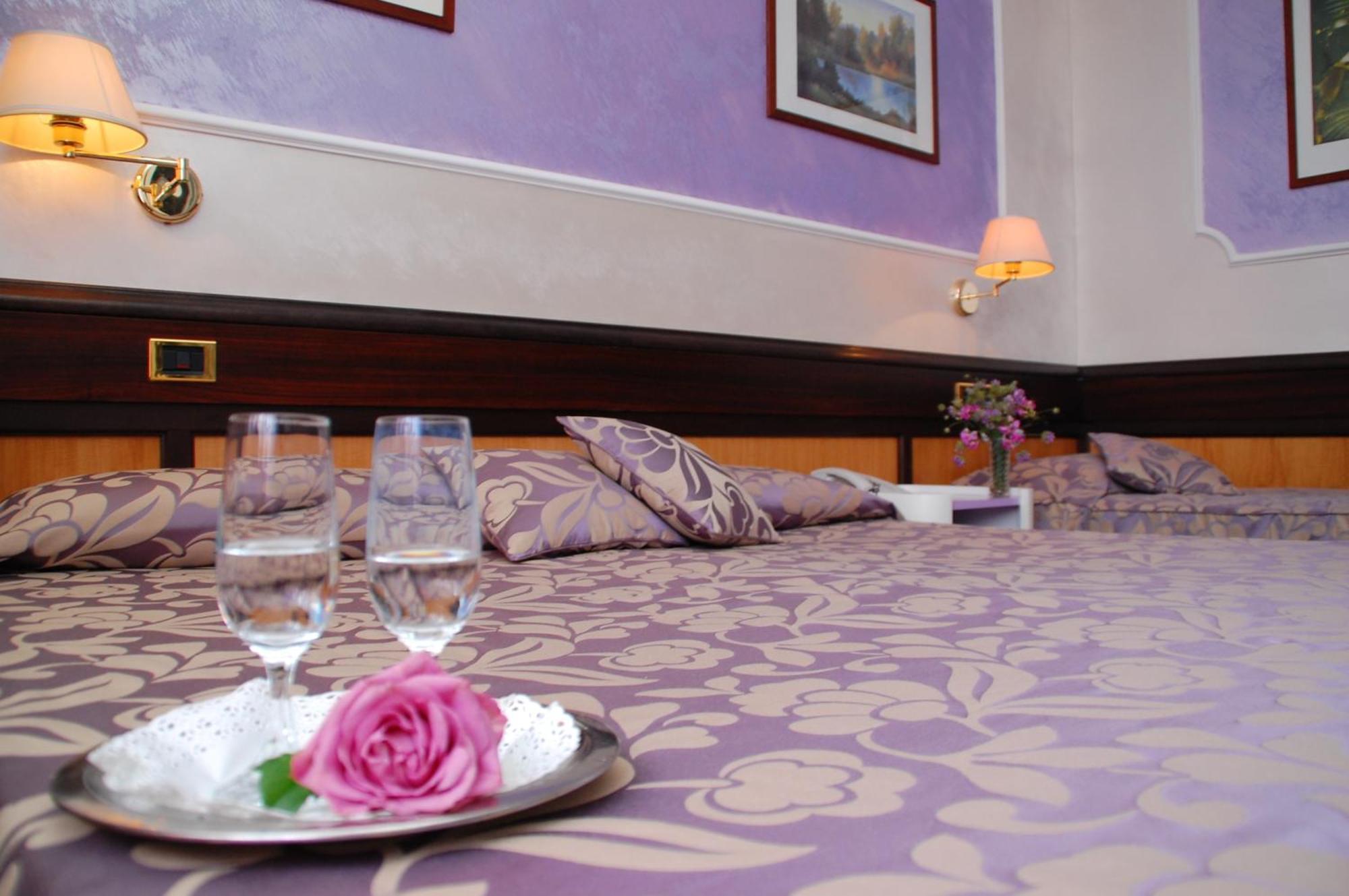 Benny Hotel Catanzaro Buitenkant foto