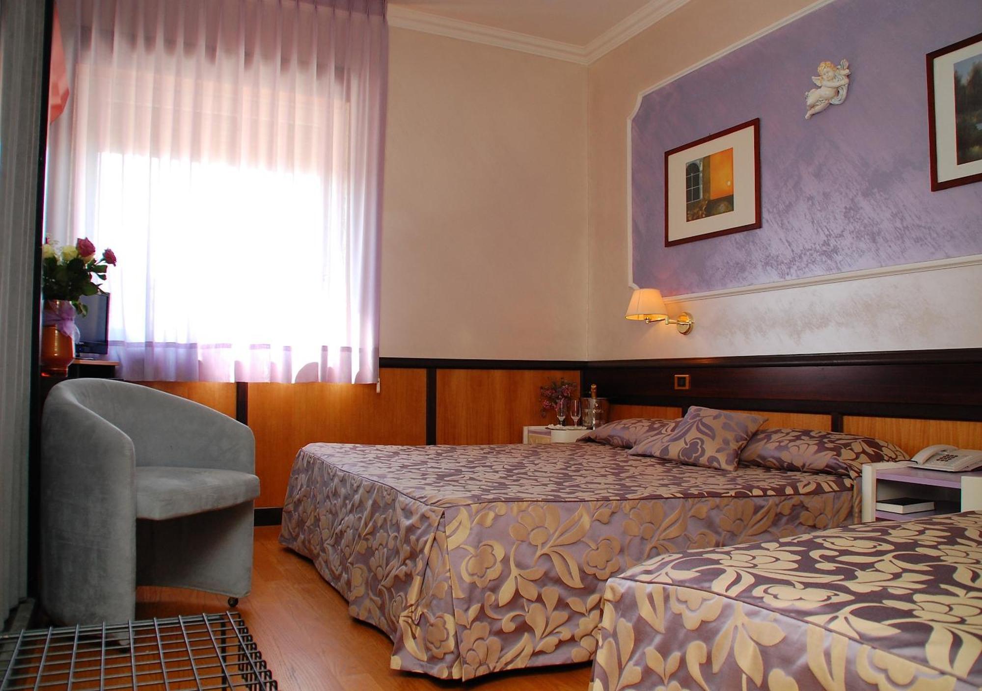 Benny Hotel Catanzaro Buitenkant foto